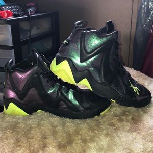 Reebok basketball sneakers